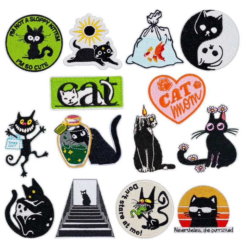 Embroidery On Black Shirt - Divertente gatto nero cuore rotondo termoadesivo