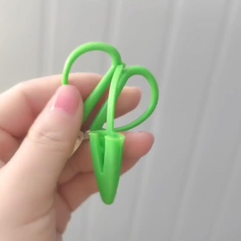 Embroidery Scissors Small - Forbici multiuso con protezione per custodia