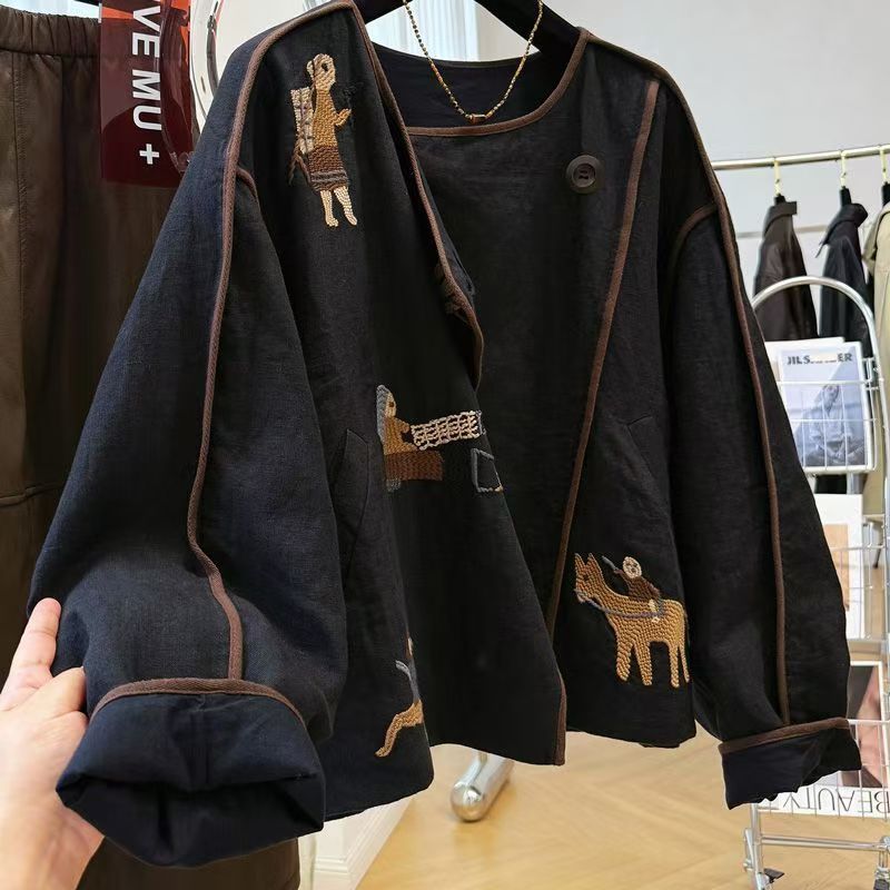 Embroidery A - Giacca Corta con Ricami Elaborati e