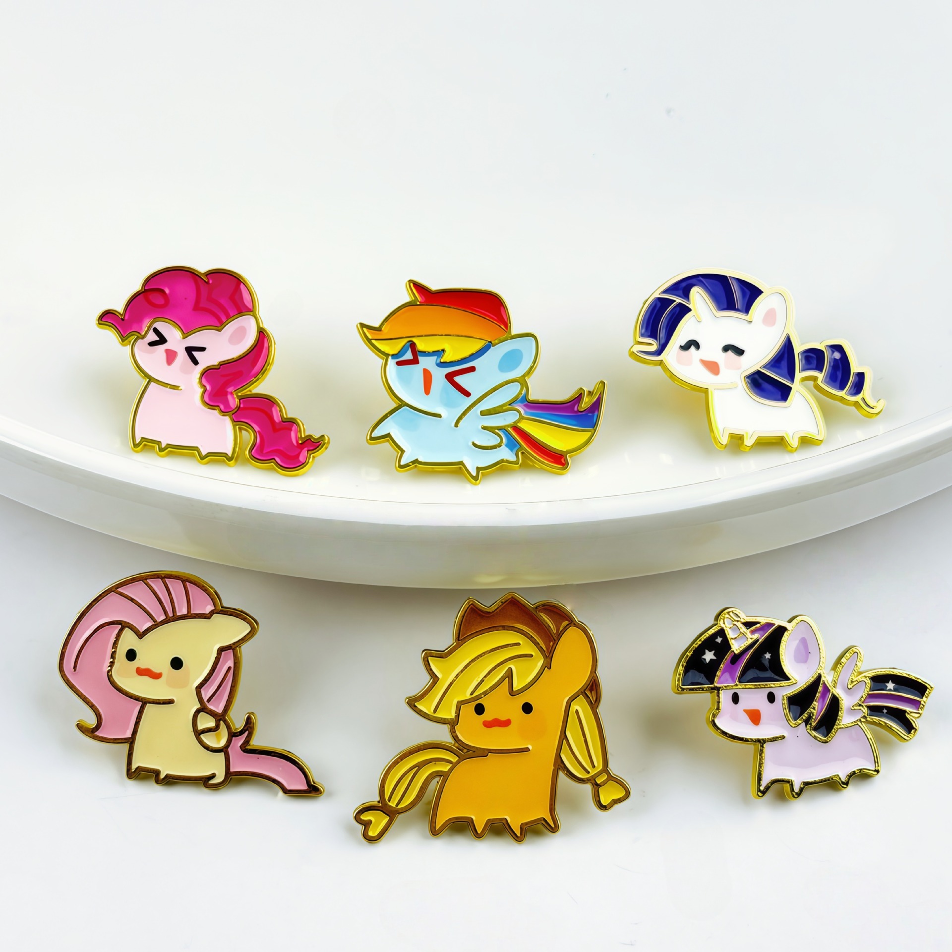 Spilla in metallo My Little Po - Embroidery Illustration recensione e prezzo