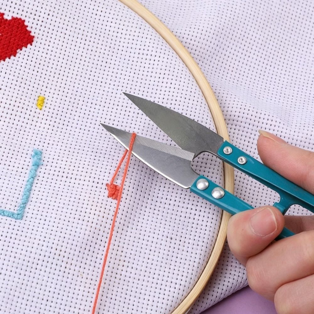 Nuove Forbici a U in Metallo p - Embroidery Scissors Small recensione e prezzo