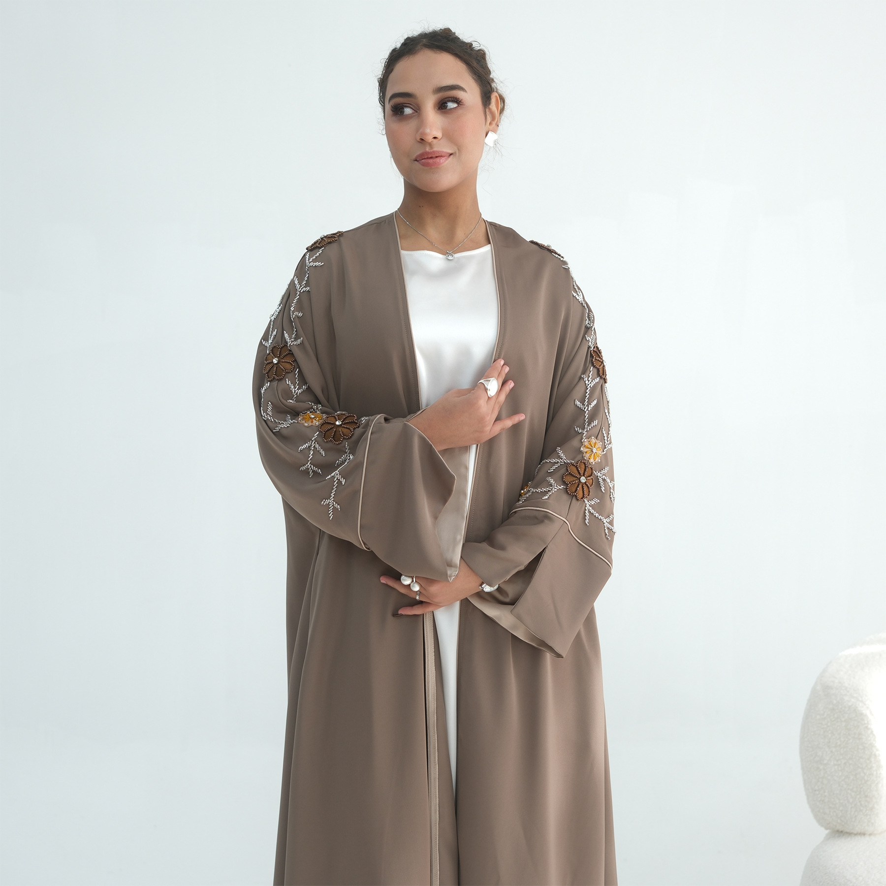 Abaya da Donna per l'Eid con R - Embroidery Arabic recensione e prezzo