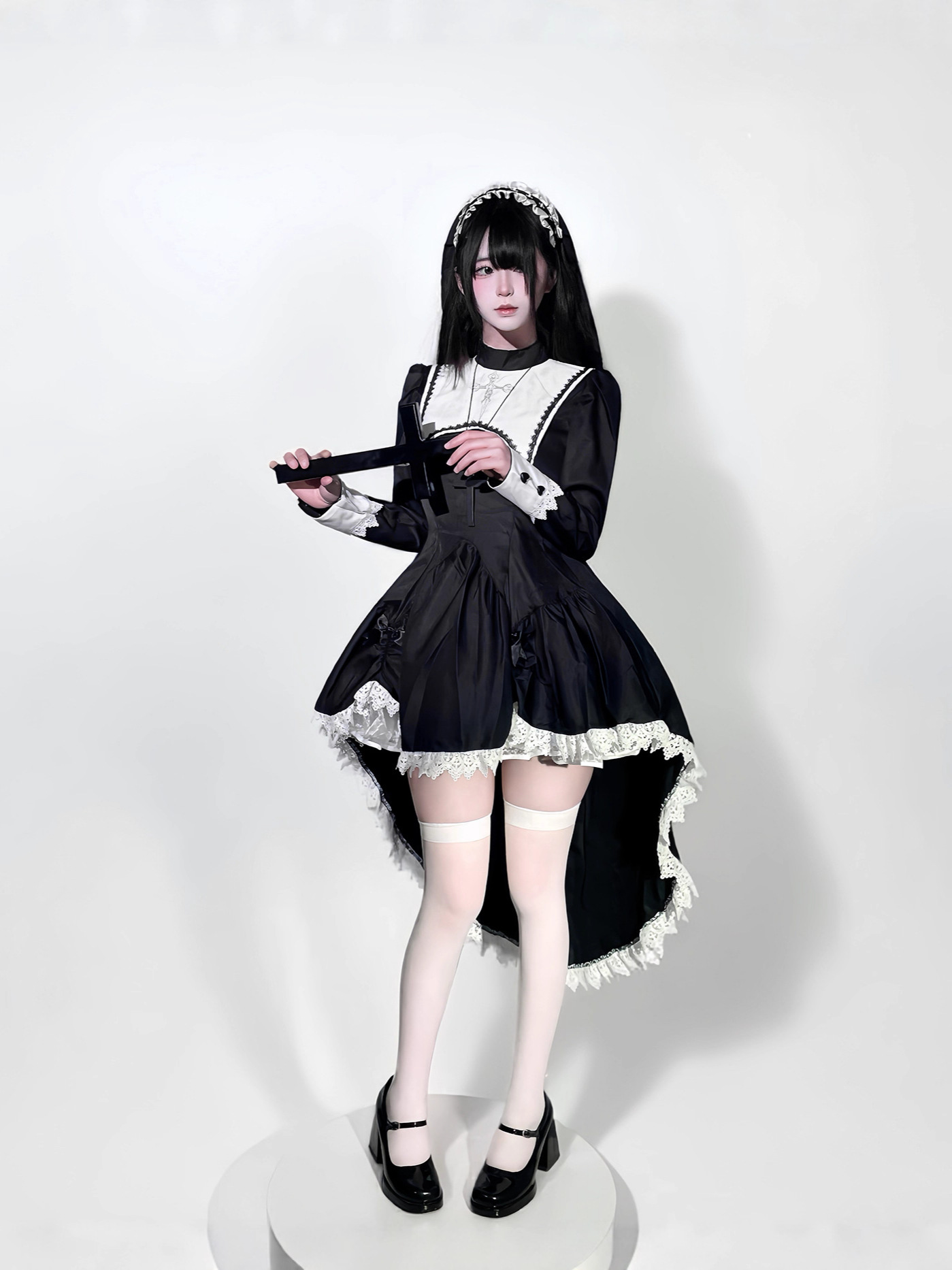 Costume da suora di Halloween  - Embroidery Class recensione e prezzo