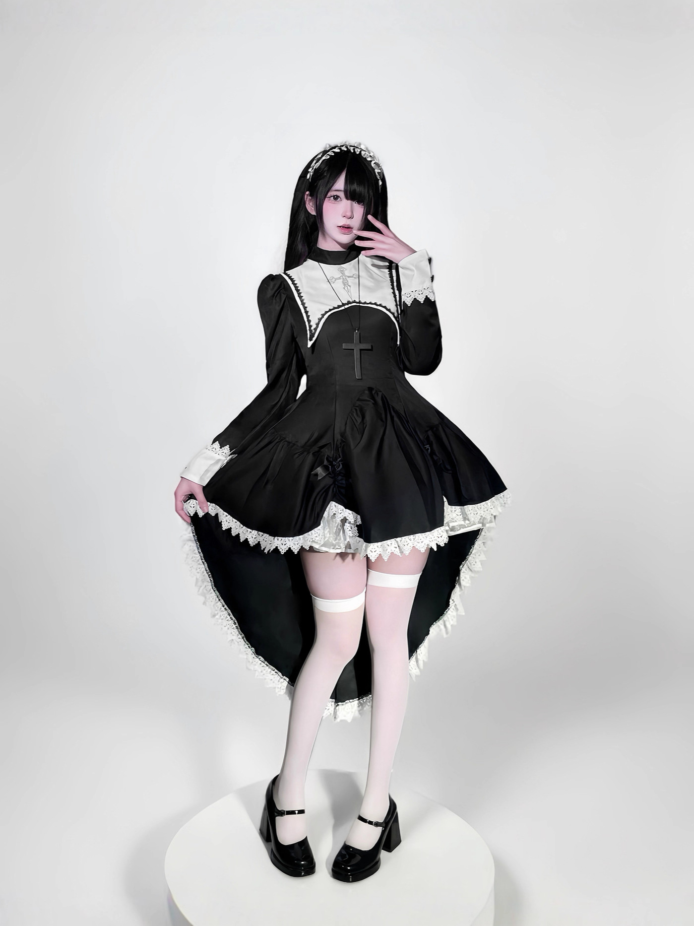Costume da suora di Halloween  - Embroidery Class recensione e prezzo