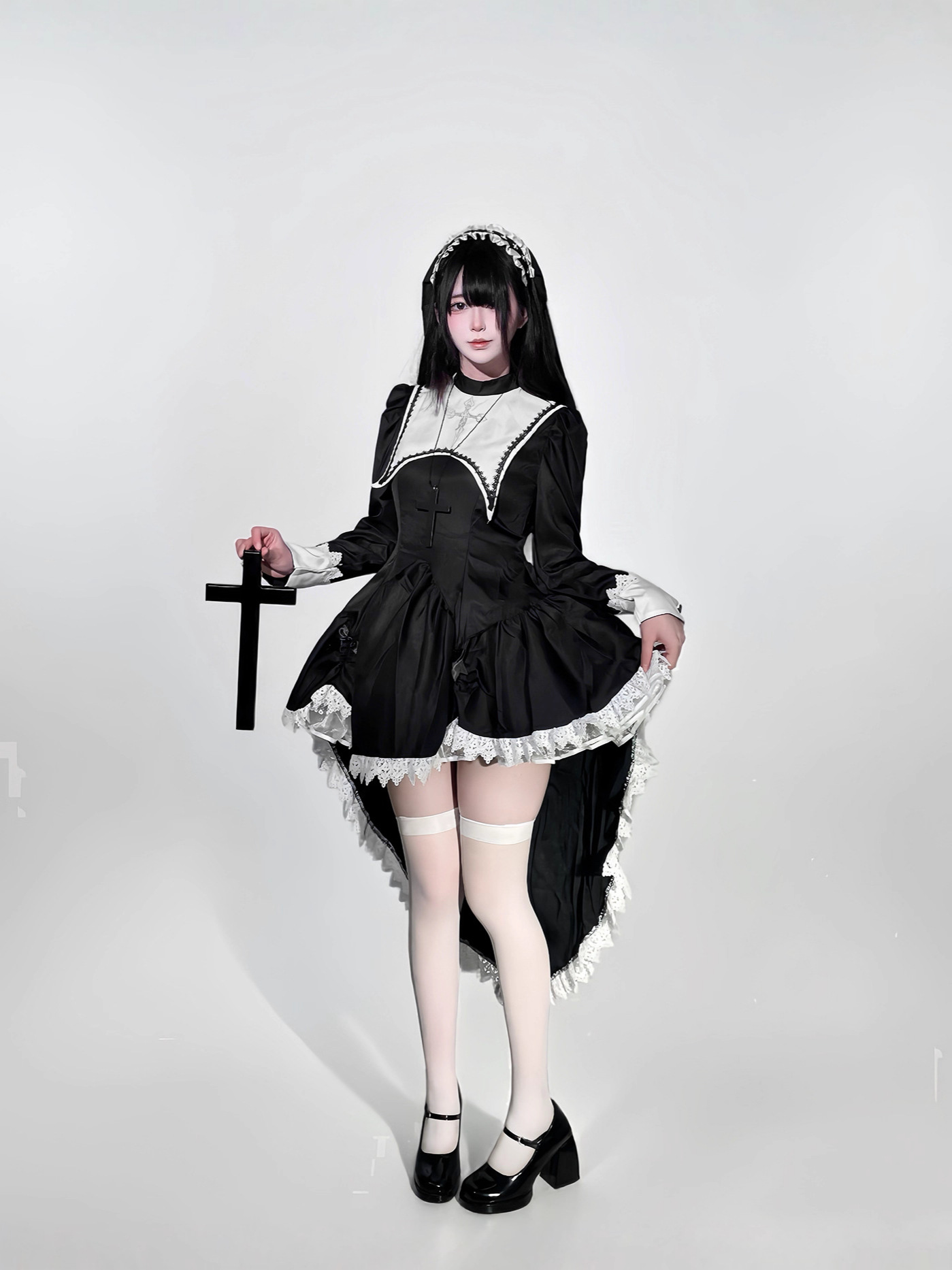 Costume da suora di Halloween  - Embroidery Class recensione e prezzo