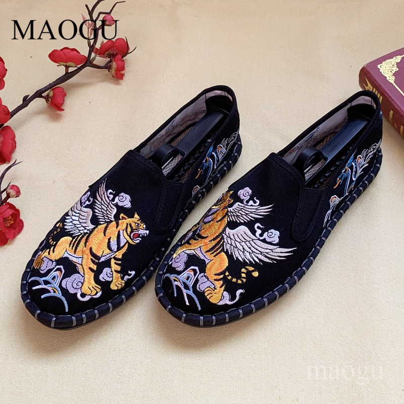 Scarpe Unisex in Stile Cinese  - Embroidery Free Pattern recensione e prezzo