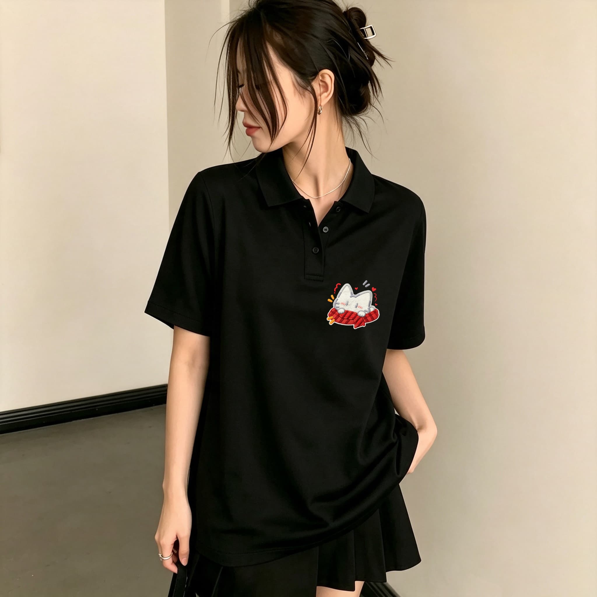 Polo da donna nera con collett - Embroidery On Black Shirt recensione e prezzo