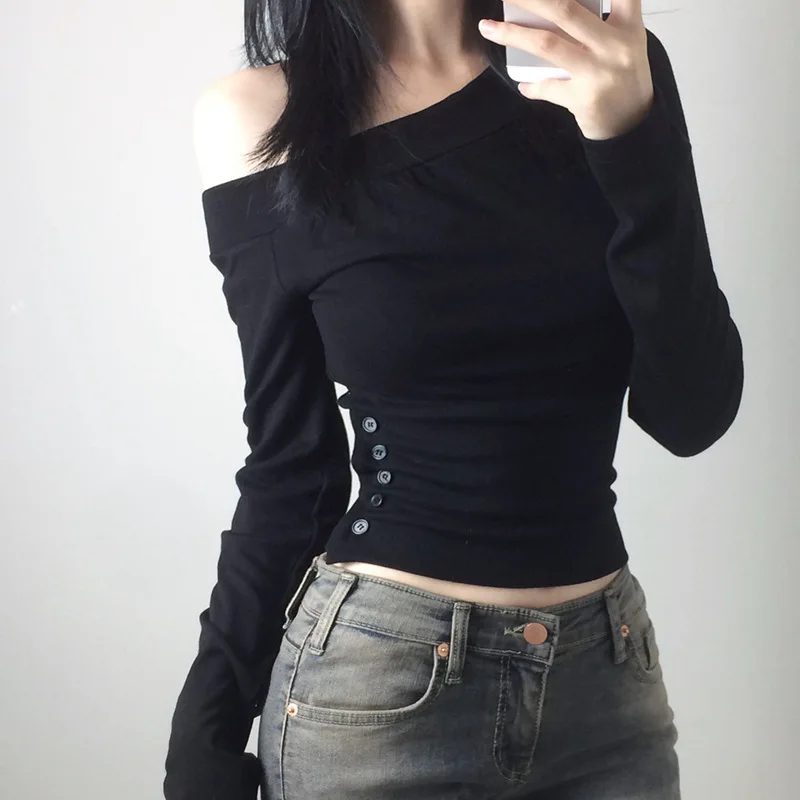 T-shirt vintage Y2K con botton - Embroidery A recensione e prezzo